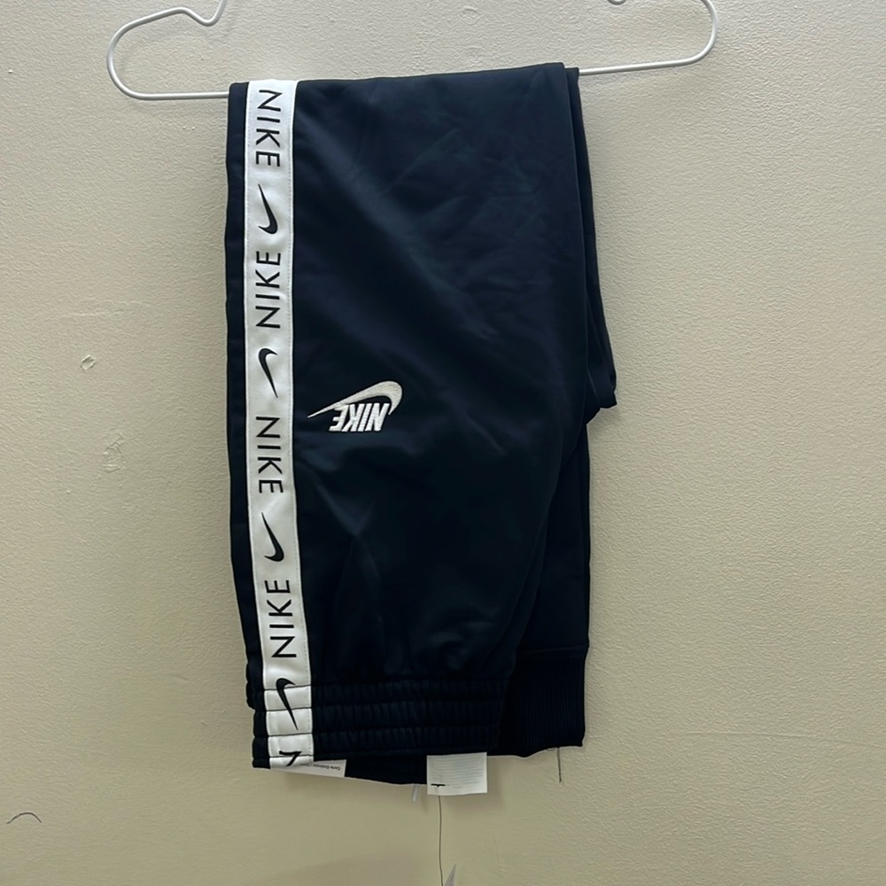 Nike Girl Pants Size XL Black\White NWT